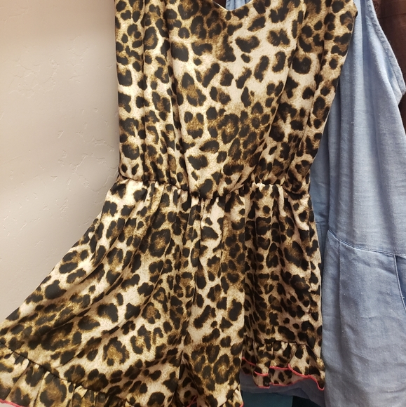 Leopard romper - Picture 2 of 2
